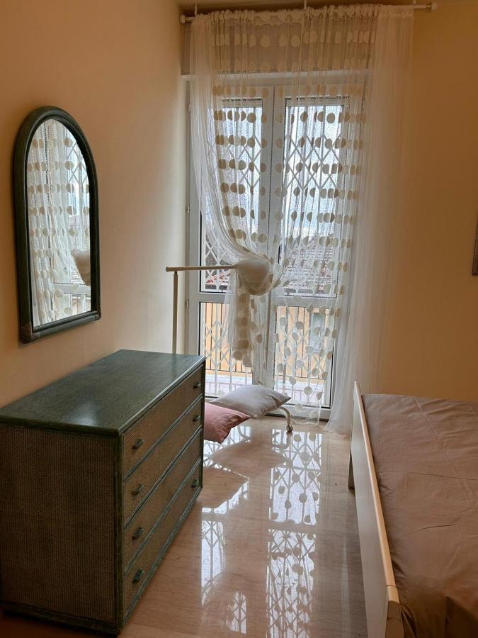 Camere In Appartamento Condiviso Vista San Luca Bolonia Exterior foto