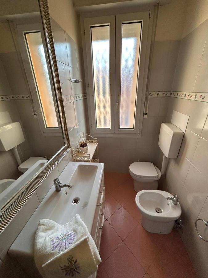 Camere In Appartamento Condiviso Vista San Luca Bolonia Exterior foto