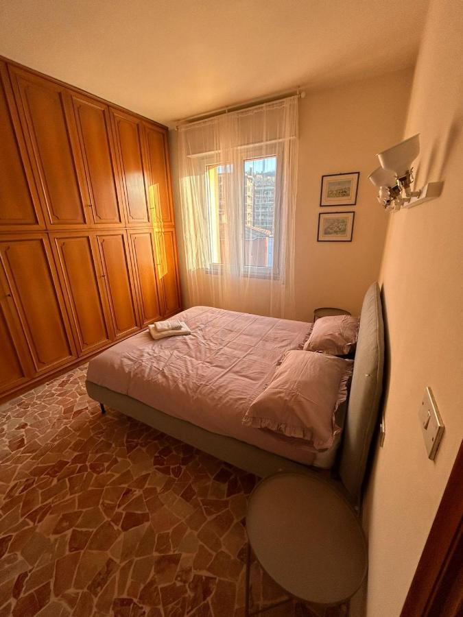 Camere In Appartamento Condiviso Vista San Luca Bolonia Exterior foto